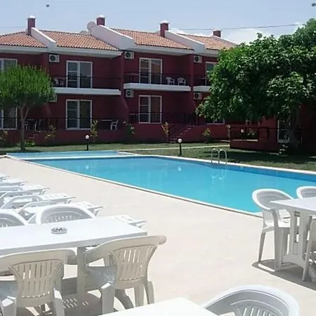 Alacati Golden Resort ホテル 3*