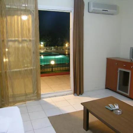 Otel Alacati Golden Resort 3*